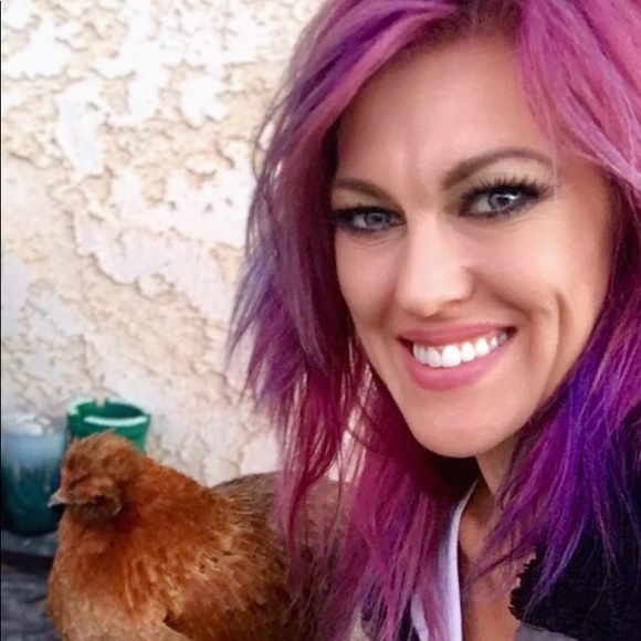 Meet your Posher, Melissa - Picture 4 of 12